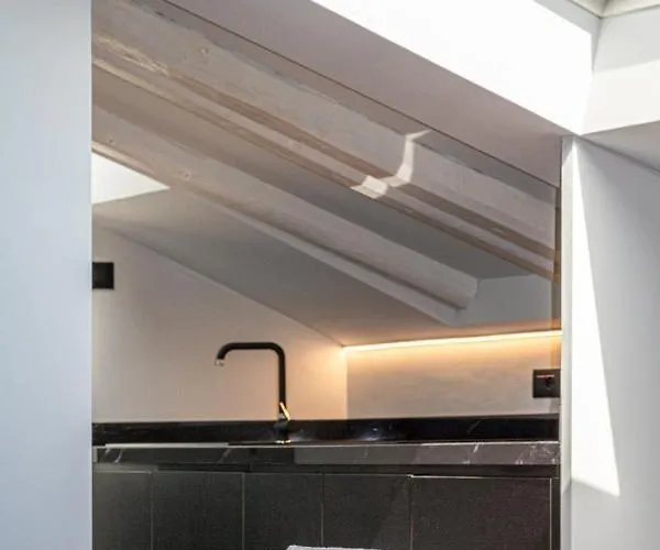 Апартаменты Casa Calypso In Canton De' Fiori *